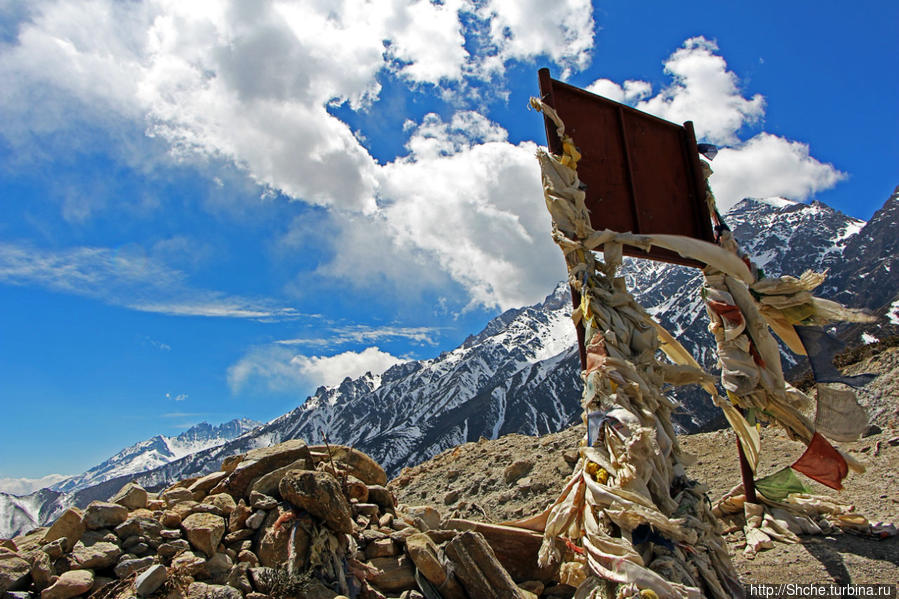 такой радостный и долгожданный перевал Bhena Lo (3860 метров), к одноименному городку Bhena теперь осталось не много спуститься, до 3820. Бхена, Непал