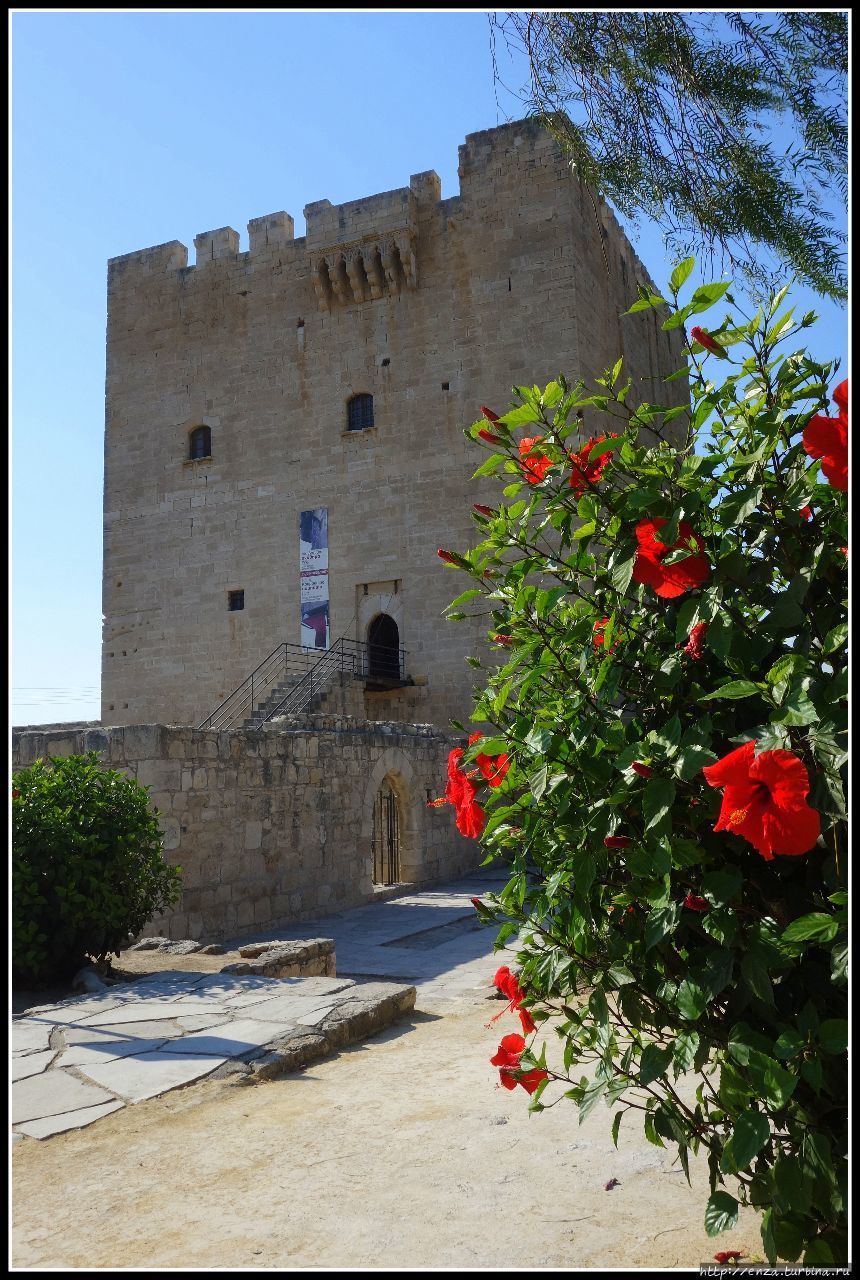 Донжон замка Колосси Колосси, Кипр