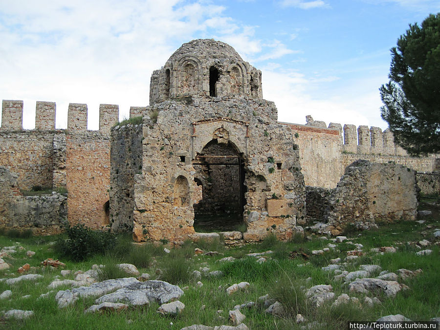 Кале и Сиедра — старинные крепости Аланьи Алания, Турция