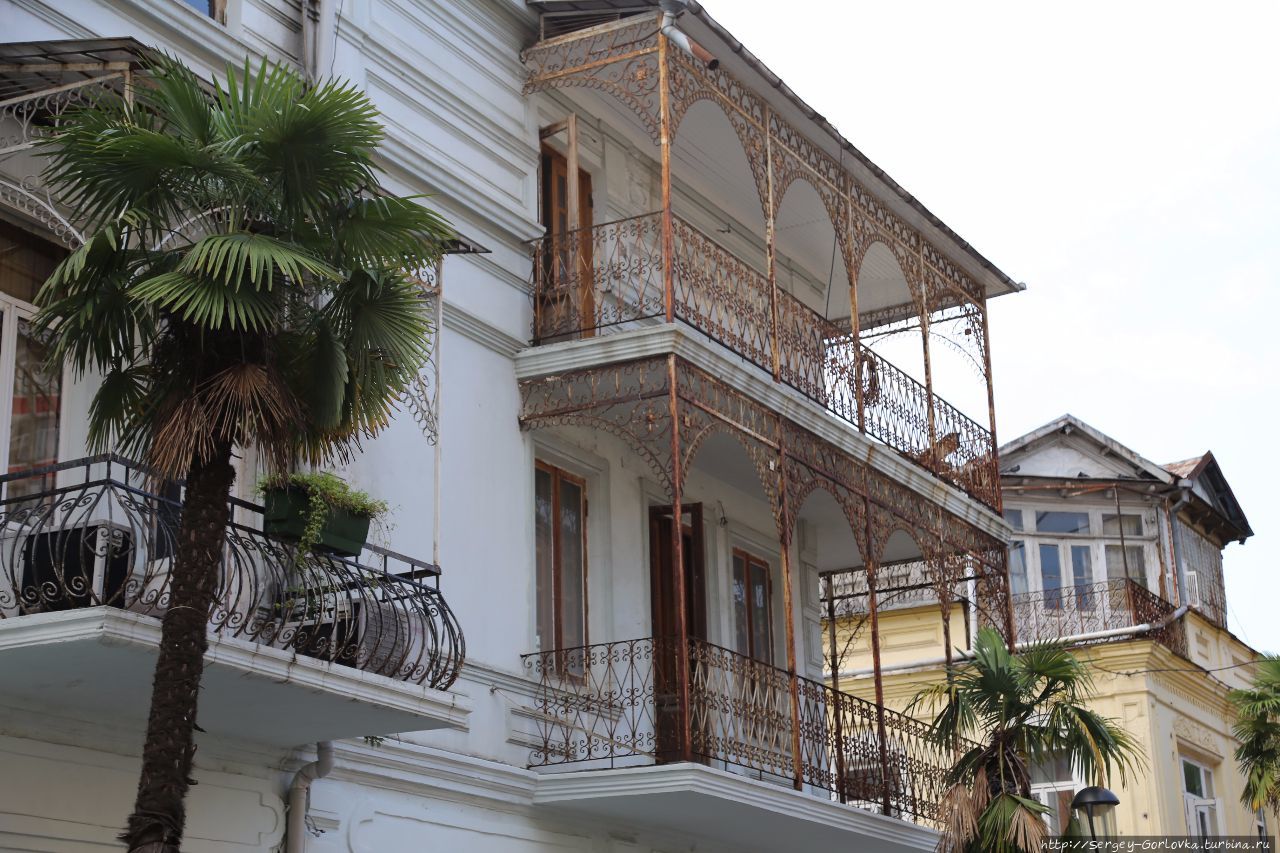 Балкон грузина, больше чем балкон Грузия