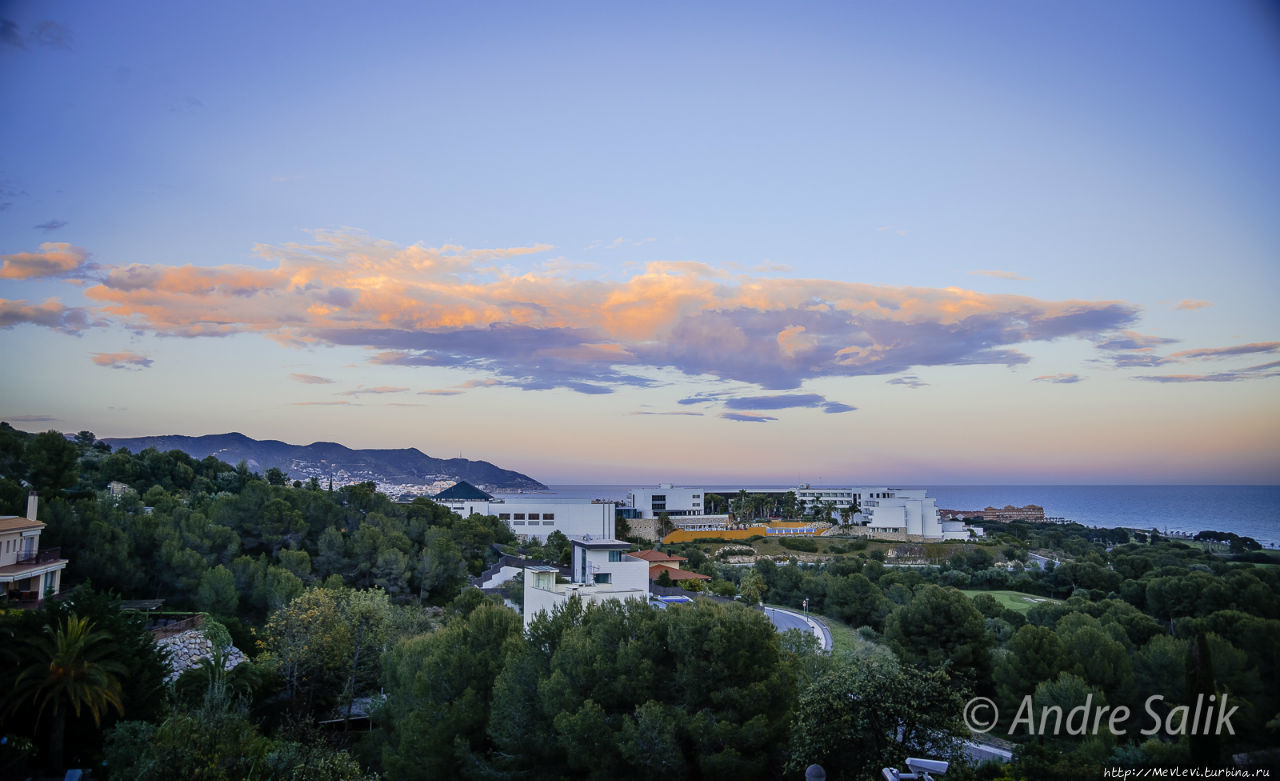 Любовь, как радуга над полем Ситжес, Испания Любовь, как радуга над полем Ситжес, Испания