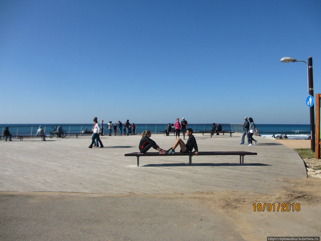 Как отдыхают в Хайфе в погожий денек в самой середине зимы Хайфа, Израиль