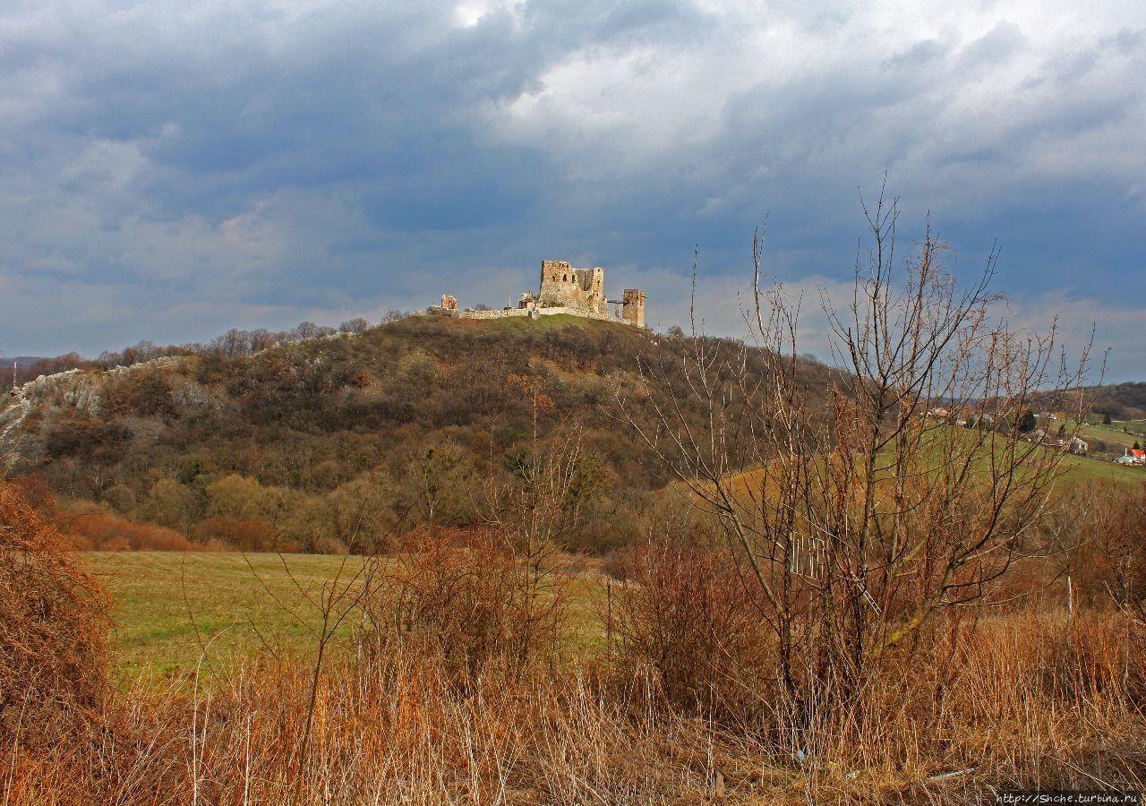 Замок на горе стоит... Чеснек (Венгрия)