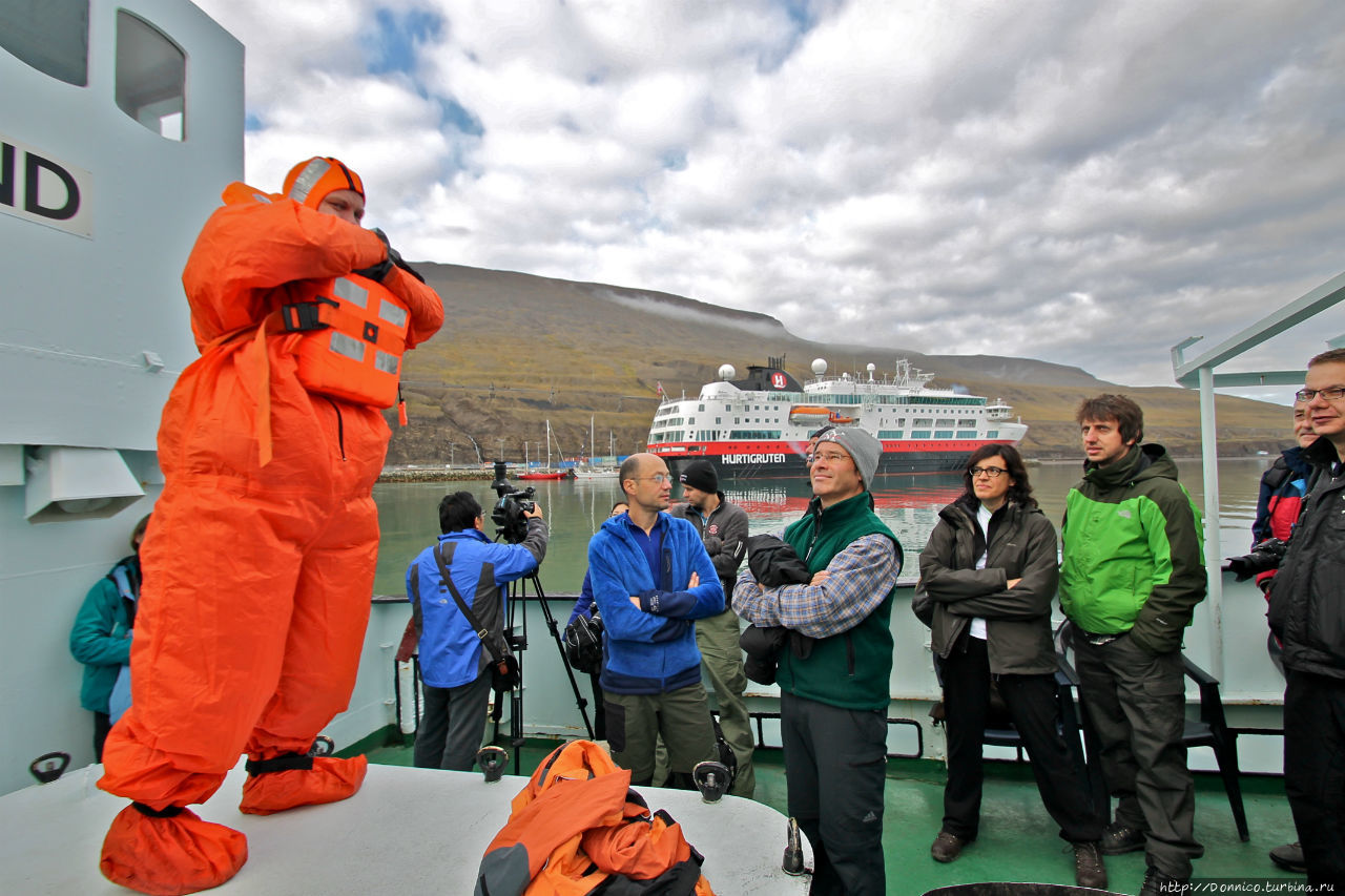 Экскурсия на лодке по Исфьорду Лонгийербюен, Свальбард