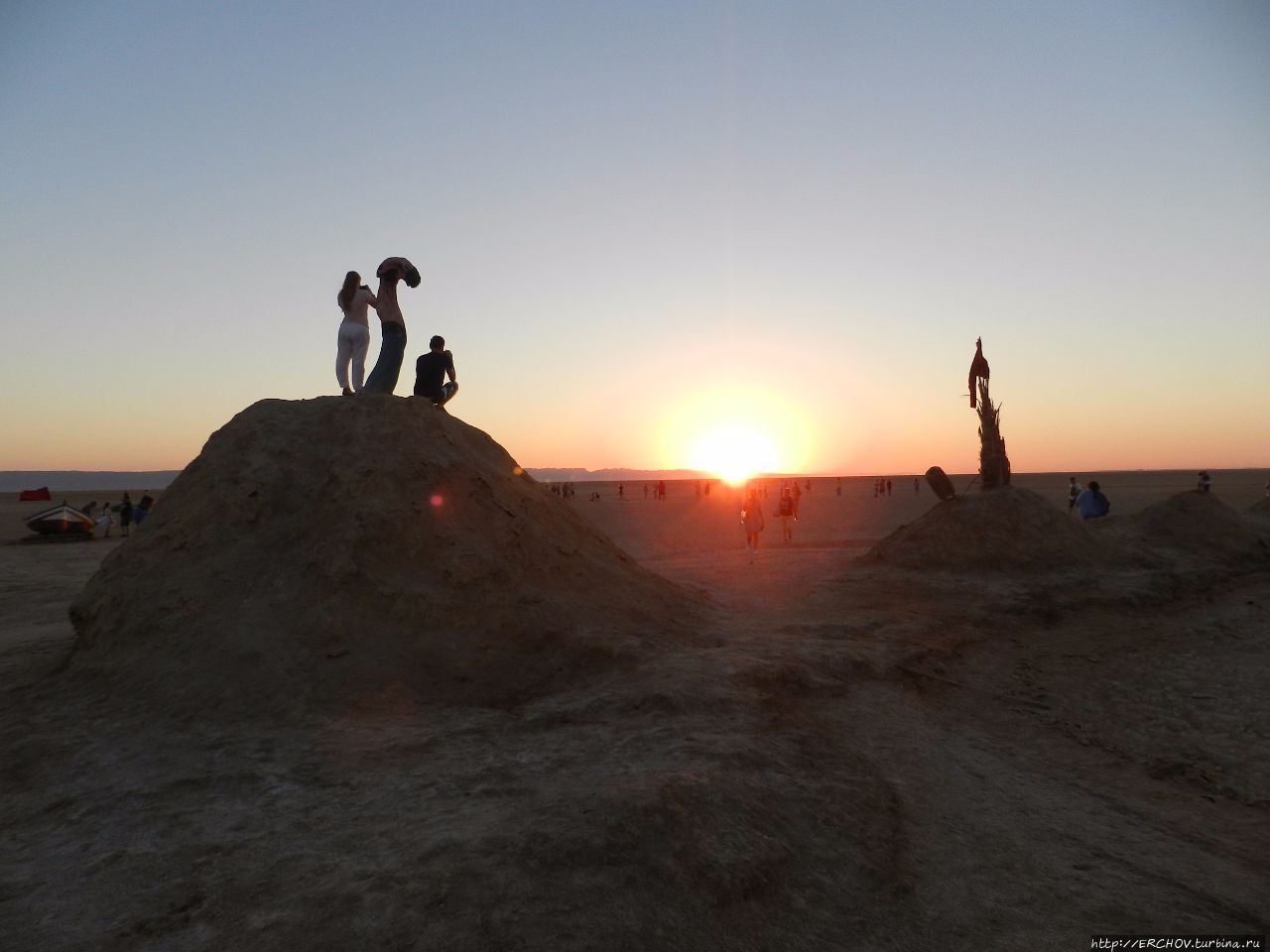 Экскурсия в Сахару. Ч — 5. Соляное озеро Шотт-Эль-Джерид Озеро Шотт-эль-Джерид, Тунис