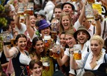 Немцы-любители пива. Фото из интернета