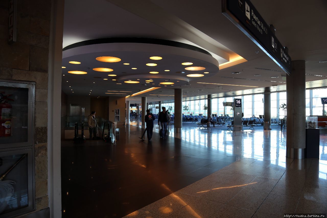Международный аэропорт Эсейса Буэнос-Айрес, Аргентина