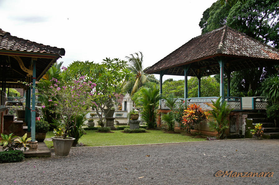 Индонезия. Бали: дворец Пури Агунг Амлапура, Индонезия