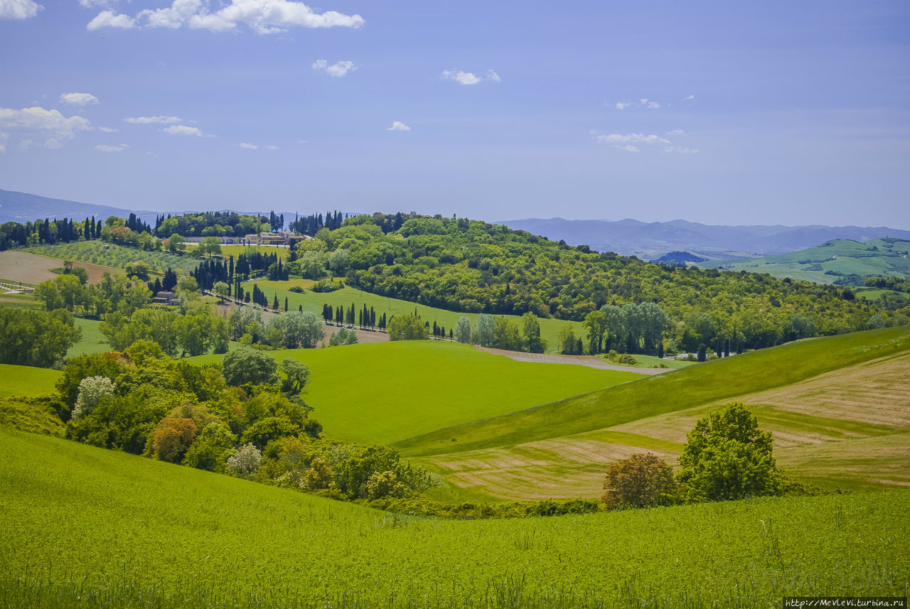 Окрестности San Gimignano Сан-Джиминьяно, Италия Окрестности San Gimignano Сан-Джиминьяно, Италия