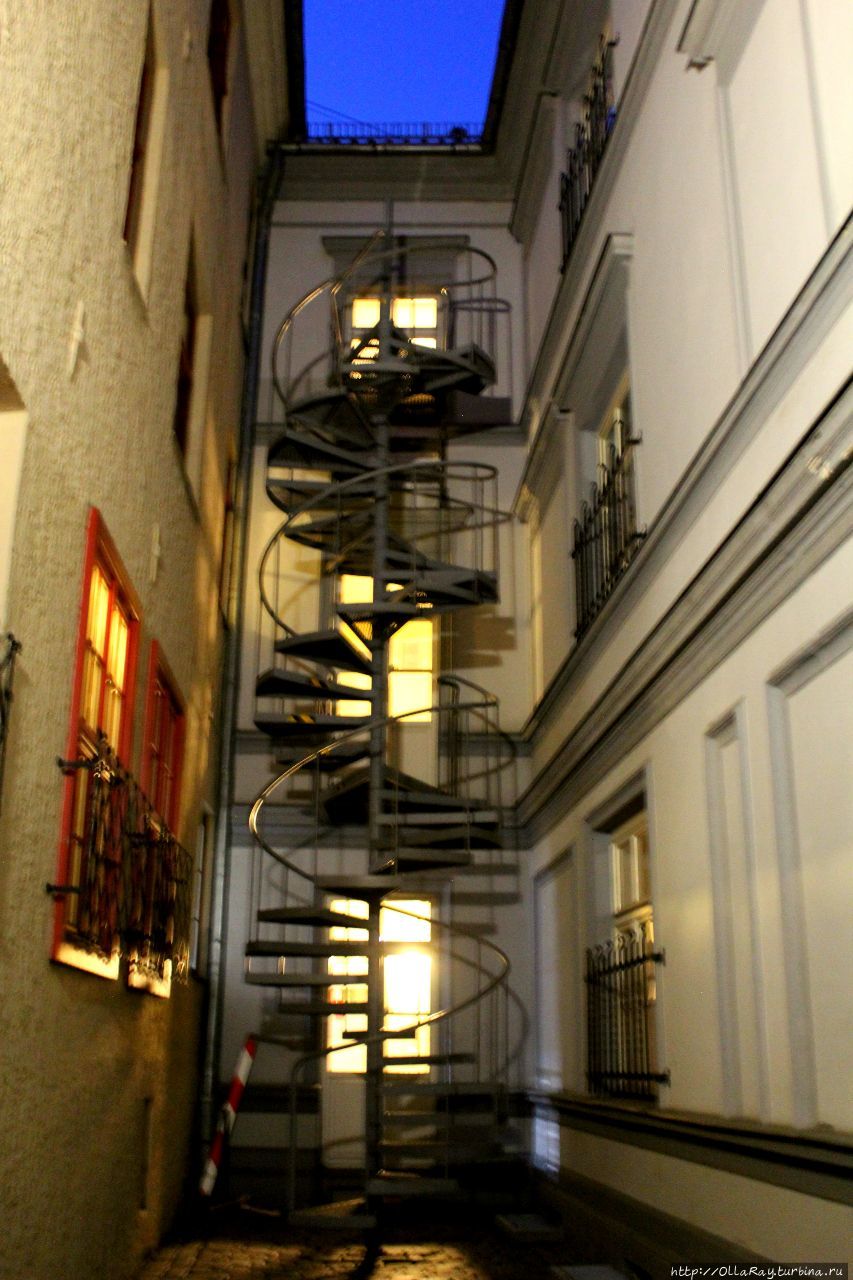 Такая вот лестница. Такая вот лестница.