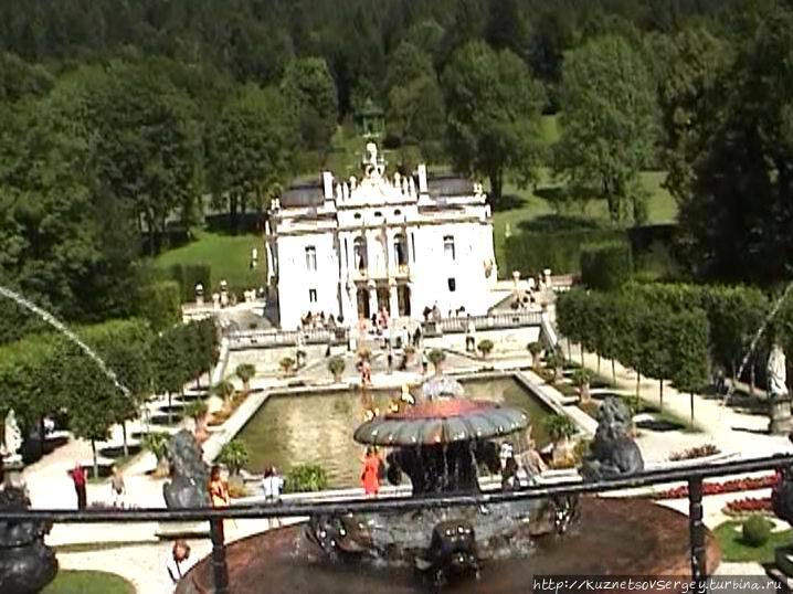 Замок короля Людвига в Линдерхофе Земля Бавария, Германия