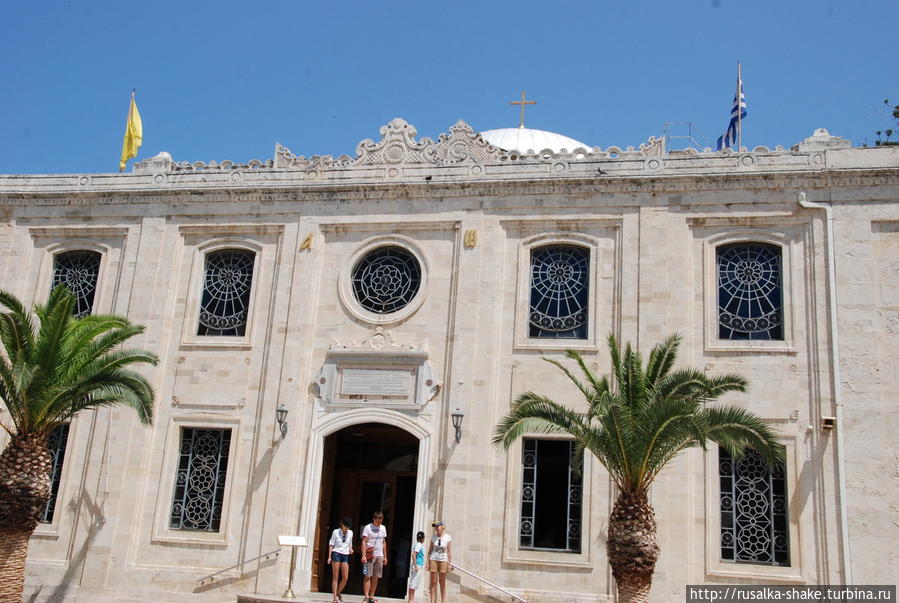 Храм в честь первого епископа Крита Ираклион, Греция