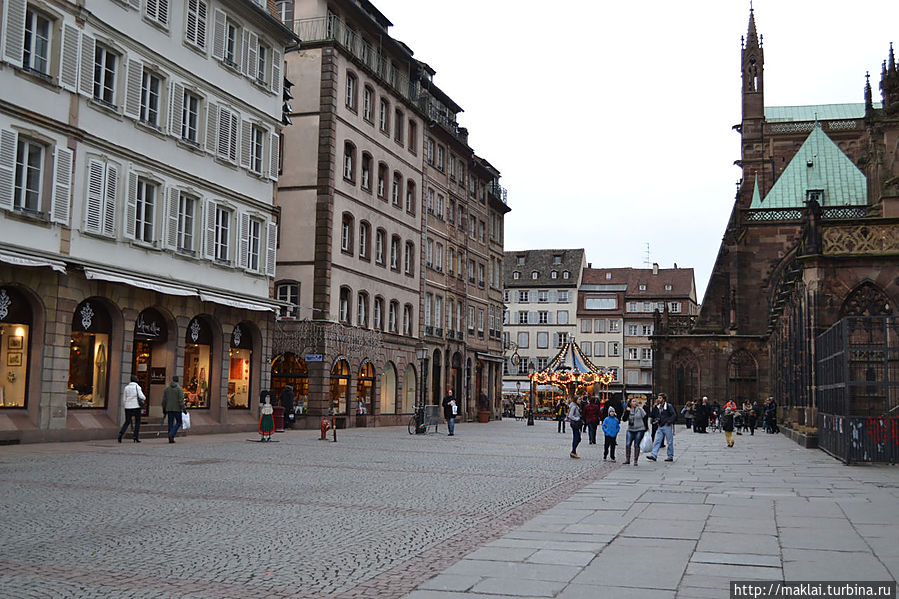 Соборная площадь. Страсбург, Франция