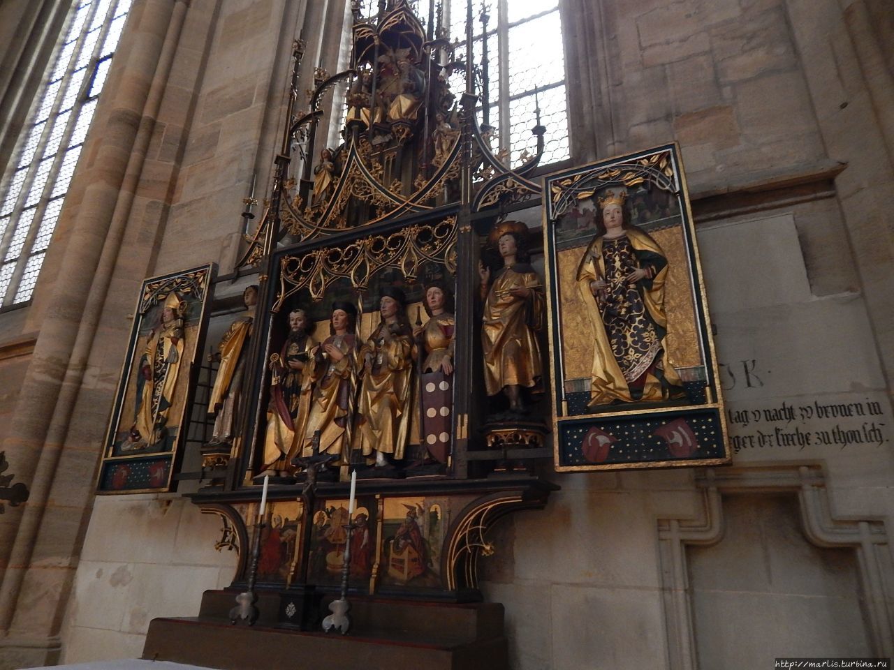 Dreifaltigkeitsaltar, 1470. Готический алтарь Святой троицы, создан в 1470-м году на деньги гильдии ткачей и сапожников Динкельсбюль, Германия