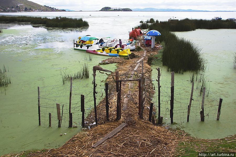 Маленький Парк культуры и отдыха на берегу. Маленький, но свой. Маленький Парк культуры и отдыха на берегу. Маленький, но свой.