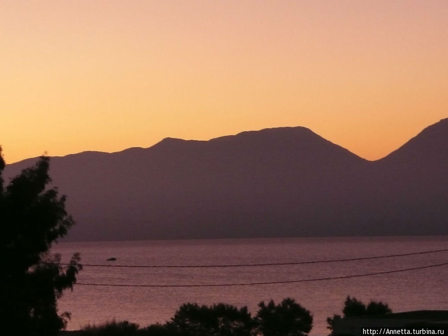 Вечерний вид на залив Агиос-Николаос, Греция