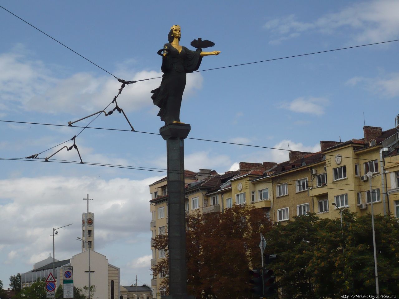 Статуя Софии София, Болгария