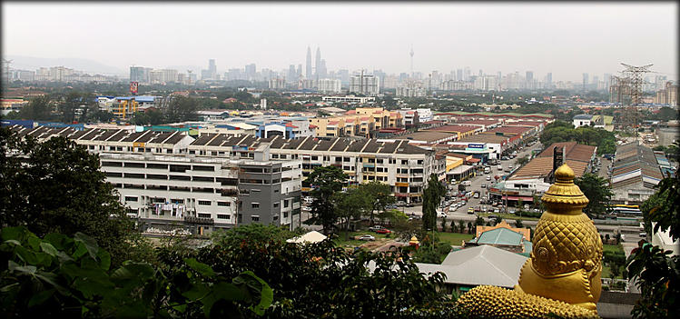 Вид на Куала-Лумпур из пе