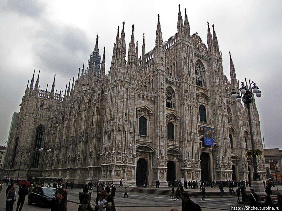 Соборная (Домская) площадь / Piazza del Duomo