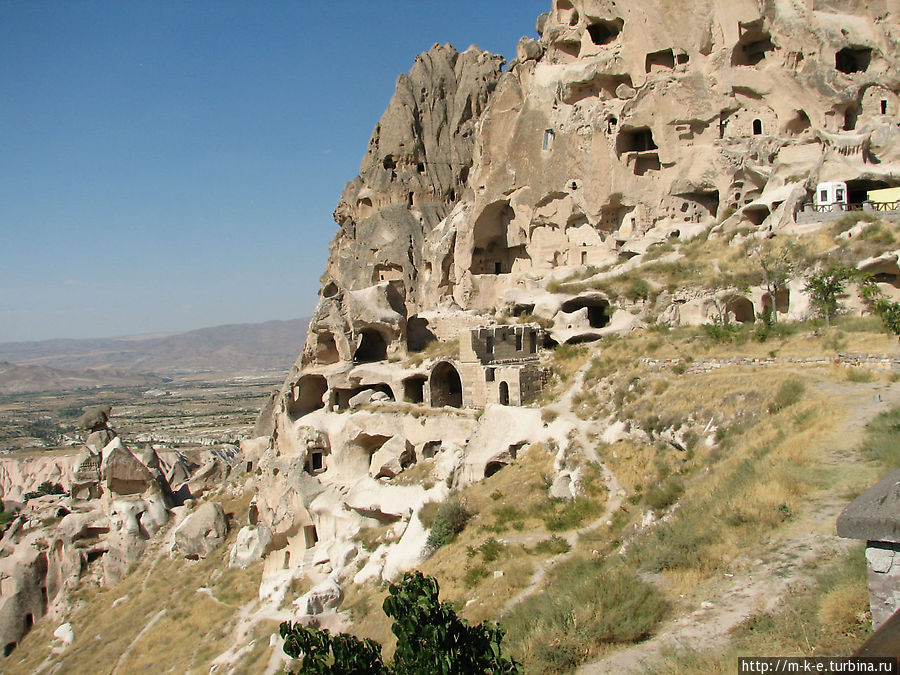 Виды на подходе к крепости Учхисар, Турция