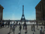 Эйфелева башня (фр. la tour Eiffel) — самая узнаваемая архитектурная достопримечательность Парижа, всемирно известная как символ Франции, названная в честь своего конструктора Гюстава Эйфеля. Сам Эйфель называл её просто — 300-метровой башней