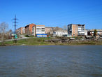 Вид на поселок со стороны Комсомольского пруда.