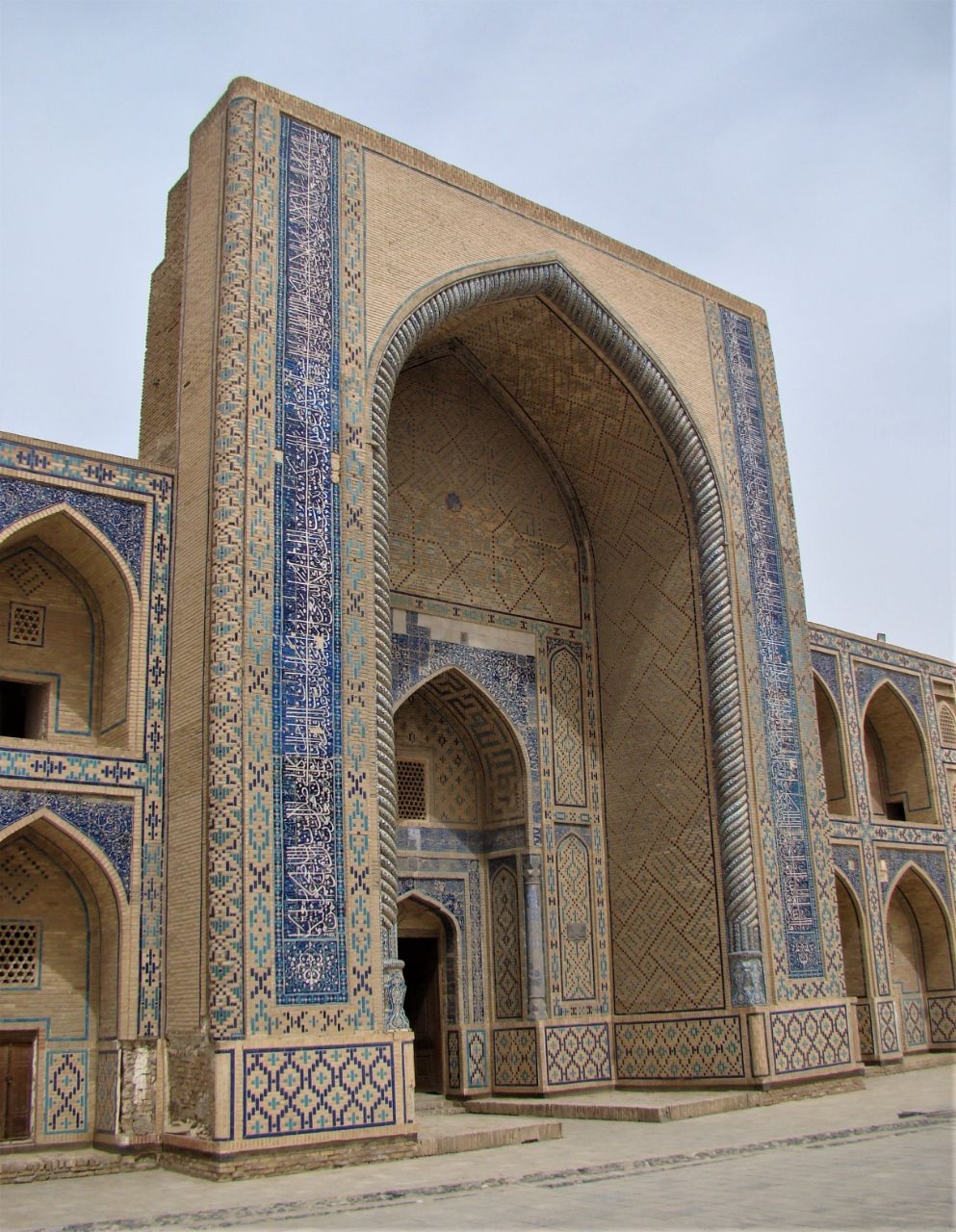 Кош медресе Улугбека и Абдулазиз-хана Бухара, Узбекистан