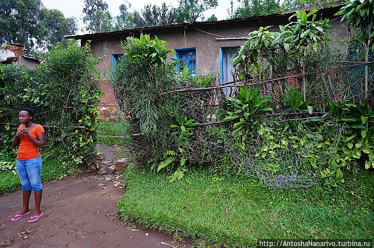 Небогатый дом Кибюи, Руанда