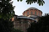 Византийская архитектура снаружи особым великолепием никода не отличалась, вся красота — внутри!
