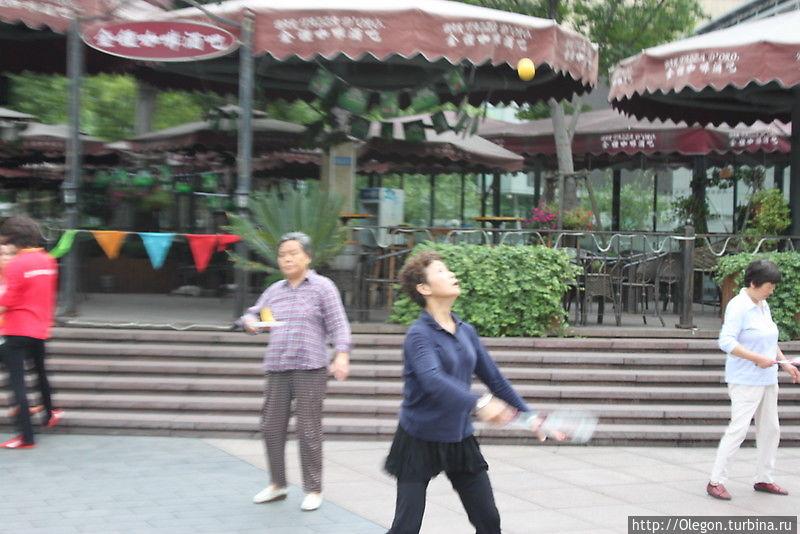 Шанхайцы Шанхай, Китай Шанхайцы Шанхай, Китай