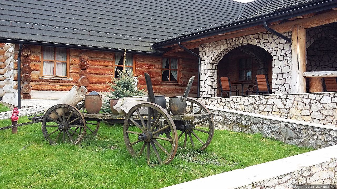 Фольклорный комплекс «Marzanna» Неджвица-Косьцельна, Польша