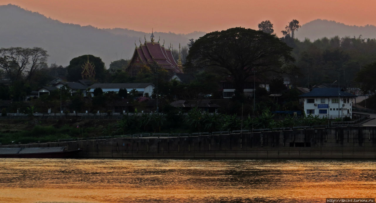 Река Меконг Хуэйсай, Лаос