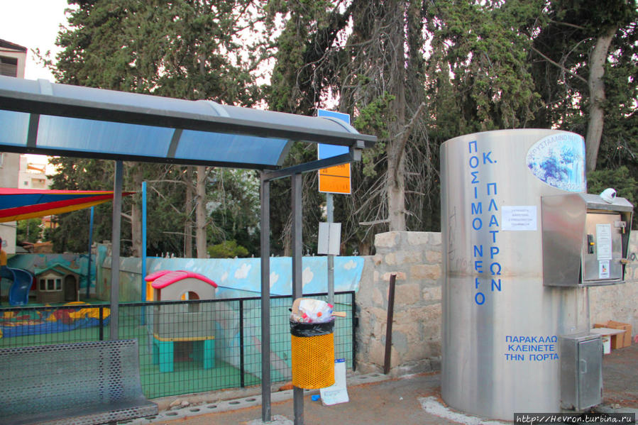 Ужасающее соседство Лимассол, Кипр Ужасающее соседство Лимассол, Кипр