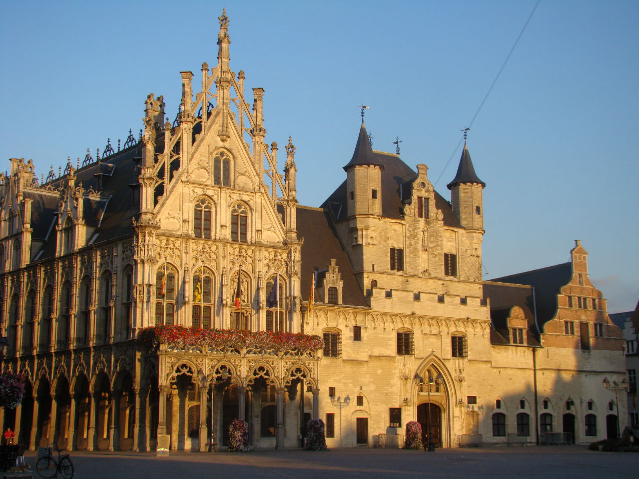 Городской Совет Мехелена / Mechelen Stadhuis