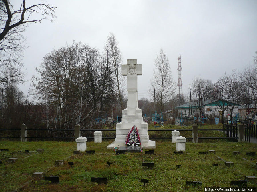 Храм во имя святых бессребреников Косьмы и Дамиана Кирсанов, Россия