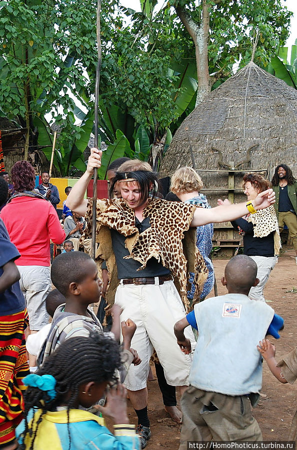 Местные танцы:) Ченча, Эфиопия
