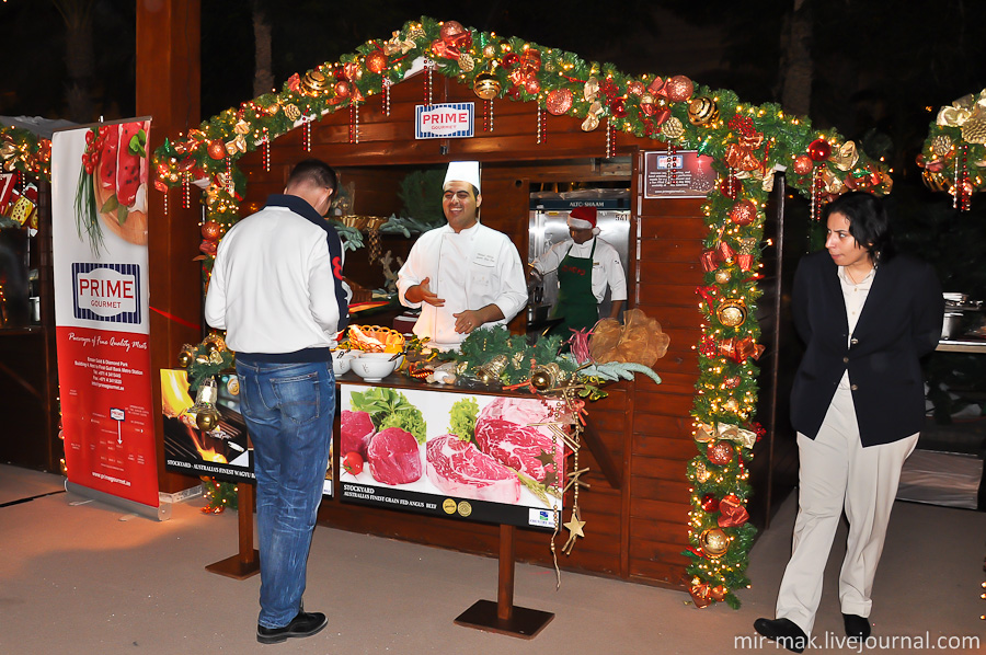 Рождественская ярмарка в жарких Эмиратах Дубай, ОАЭ