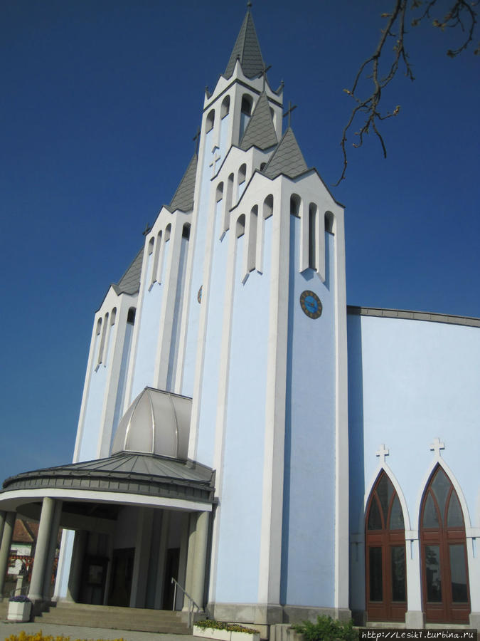 Храм Святого Духа Хевиз, Венгрия