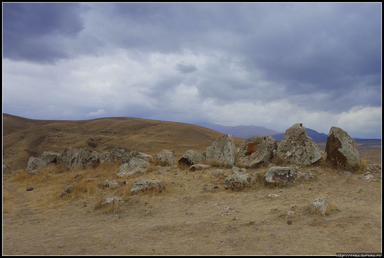 Зорац-Карер. Каменное войско смотрит в небо Зорац-Карер, Армения