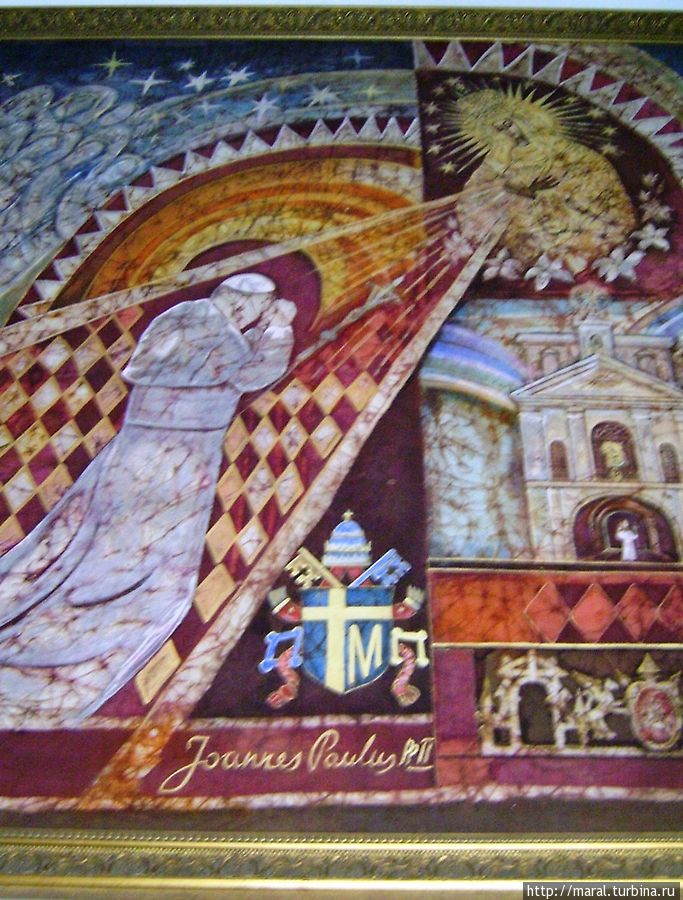 Чудотворному образу  Пресвятой Девы Марии, Милосердной Матери, молился Папа Римский Иоанн Павел II во время пасторского визита в Литву в 1993 г. Вильнюс, Литва