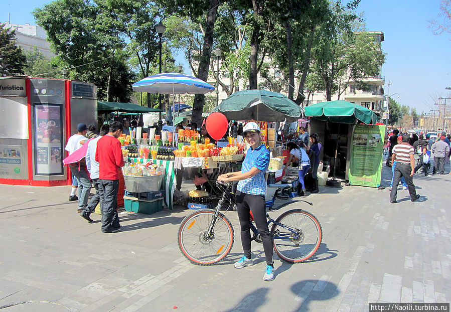 Велосипед в большом городе, так ли это безопасно? Мехико, Мексика