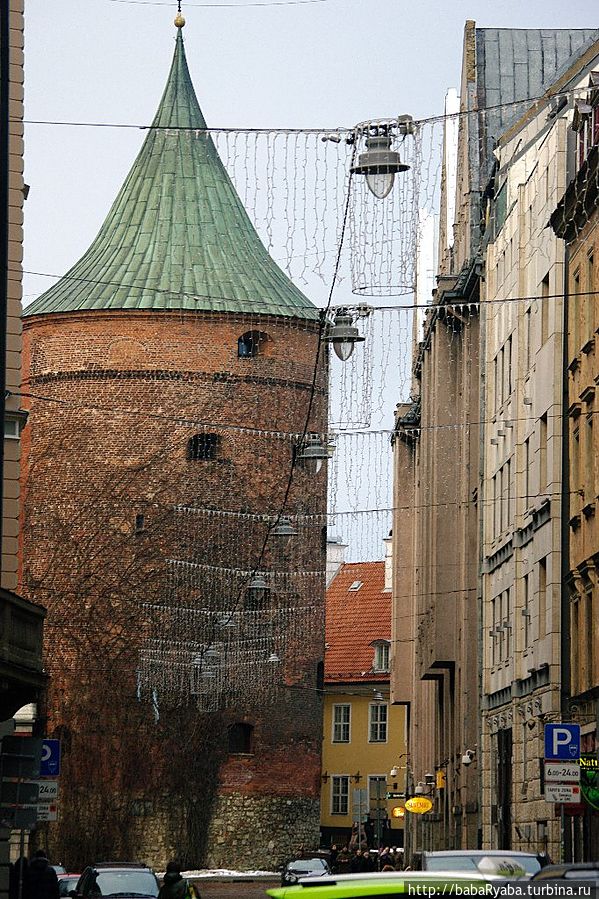 Пороховая башня. Единственная сохранившаяся башня рижской крепостной стены, Рига, Латвия