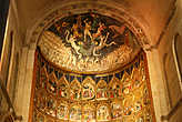 Фреска над главным алтарём — Страшный суд, создана Николасом Флорентино в 1445г.
