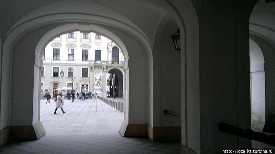 в другой колодец нырнешь... в другой колодец нырнешь...