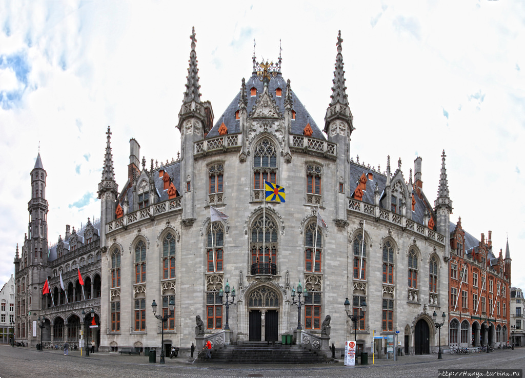 Здание провинциального суда в Брюгге. Фото из интернета Брюгге, Бельгия