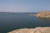 Берег озера Насера