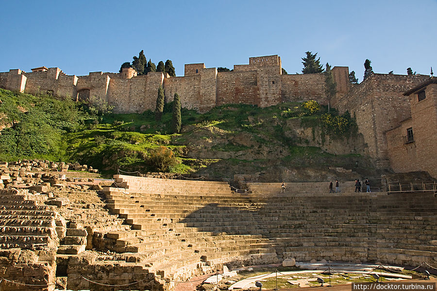 Алькасаба и Римский театр Малага, Испания