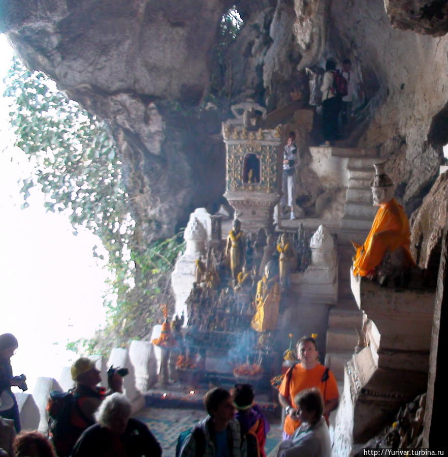 Галерея нижней пещеры Пак Оу Луанг-Прабанг, Лаос