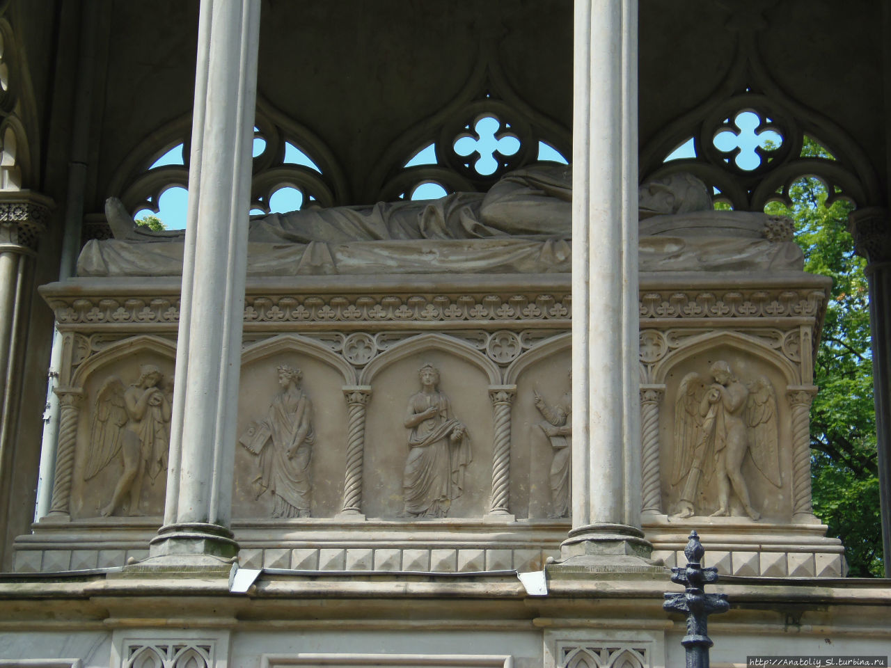 Вилянув. Часть 2. Мавзолей семьи Потоцких. Варшава, Польша Вилянув. Часть 2. Мавзолей семьи Потоцких. Варшава, Польша