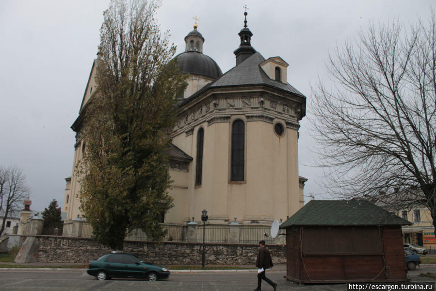 Костел Св.Лаврентия Жолква, Украина